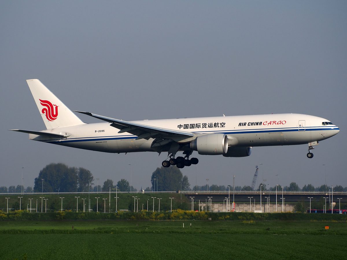 Air China Cargo Boeing 777F lander — luftfragt fra Kina