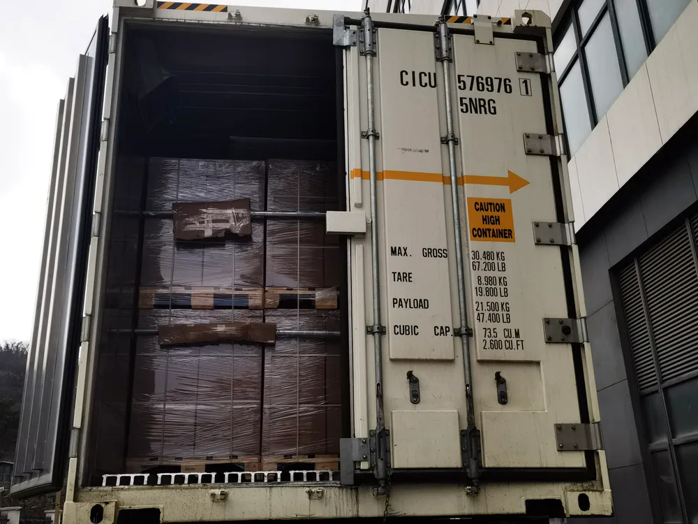 40-fots HC kylcontainer lastad med pallar och inspekterad av SINO Shipping-teamet i Kina