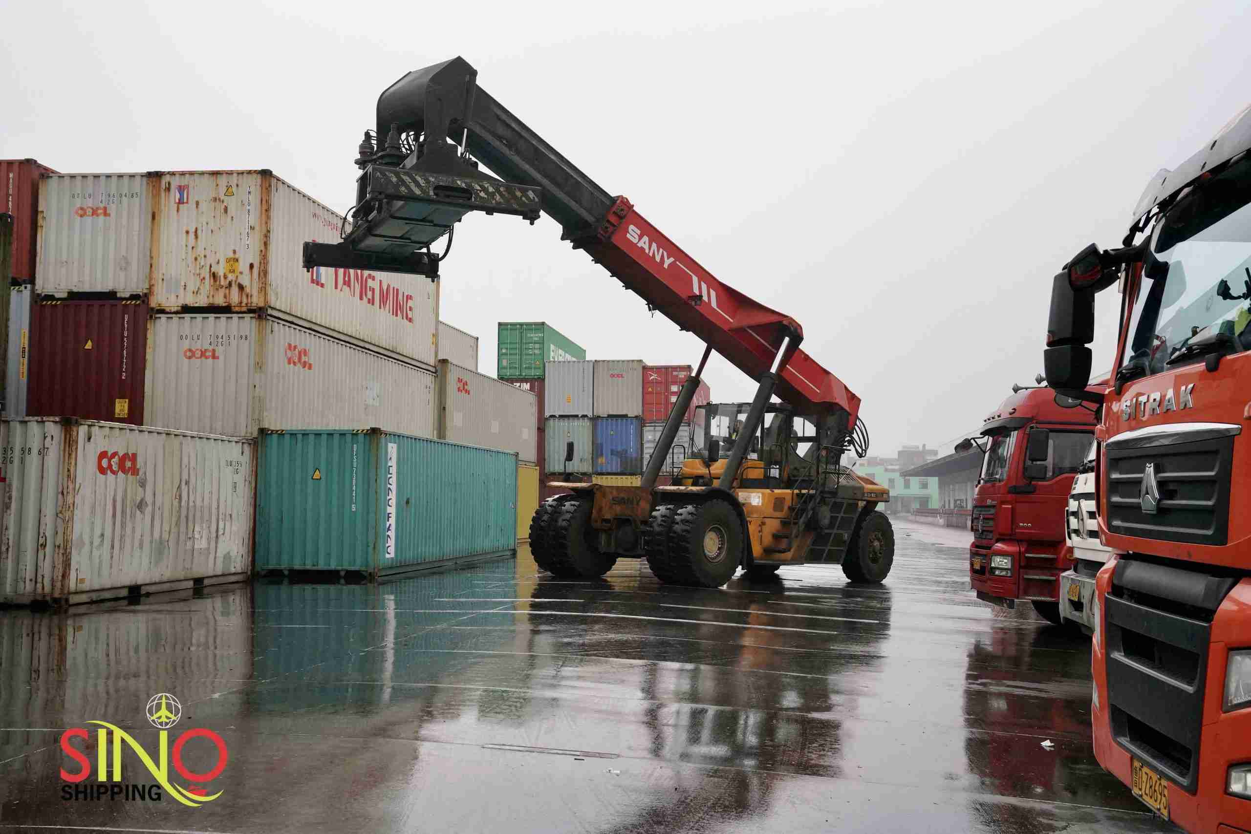 Freight forwarder in Hong Kong: Air & Sea Freight 4 6 scaled 1 2 1 1 1